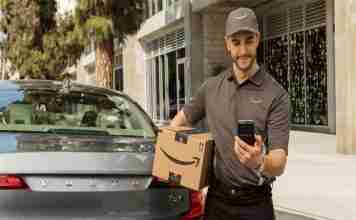 Amazon Mandates Delivery Drivers To Take Selfies To Reduce Frauds
